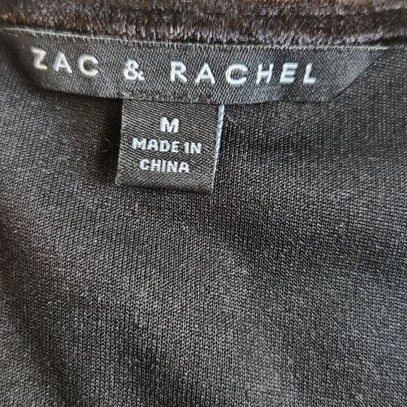 T40 Zac and Rachel black velour top withT Bell sleeves - Picture 9 of 9